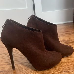 Michael Antonio size 7 Brown booties